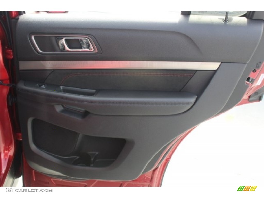2018 Explorer XLT - Ruby Red / Ebony Black photo #29