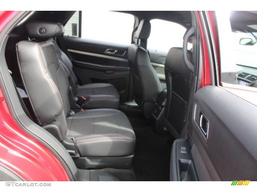 2018 Explorer XLT - Ruby Red / Ebony Black photo #31