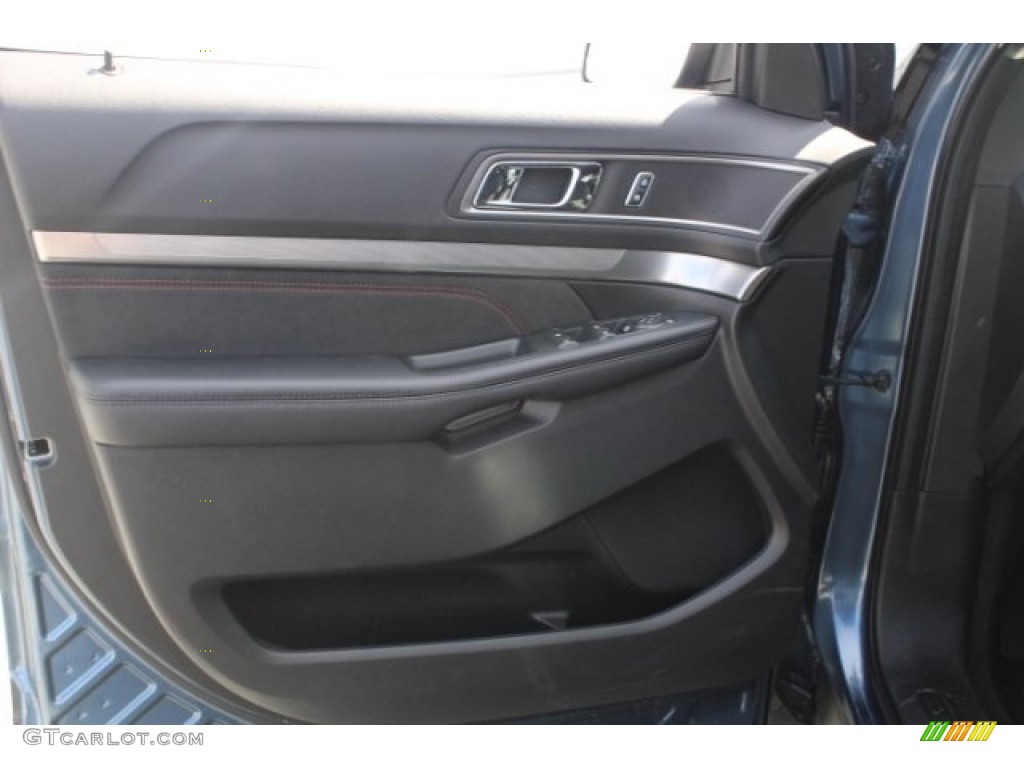 2018 Explorer XLT - Blue Metallic / Ebony Black photo #11