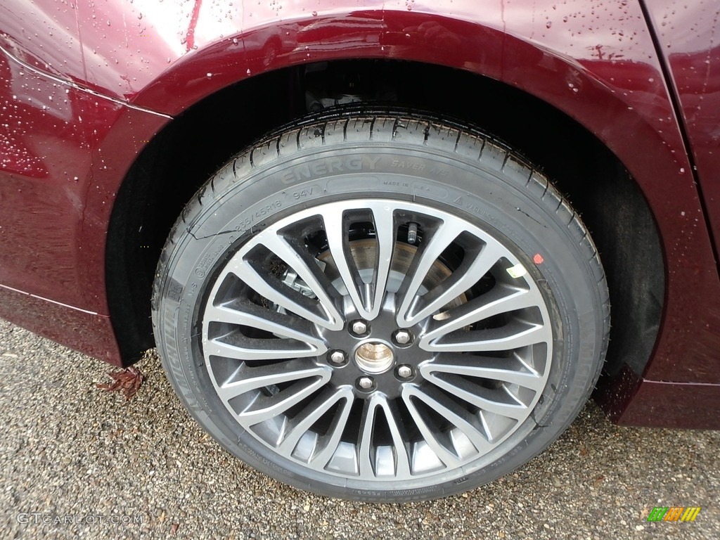 2018 Fusion SE - Burgundy Velvet / Ebony photo #2