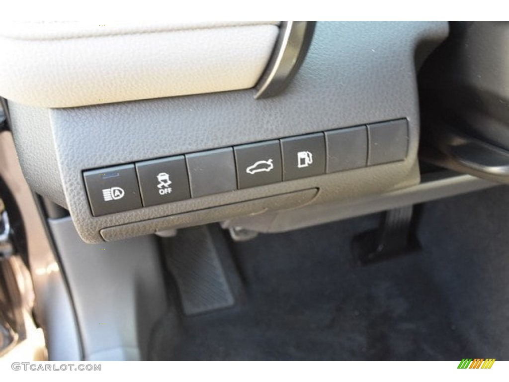 2018 Camry SE - Predawn Gray Mica / Ash photo #25