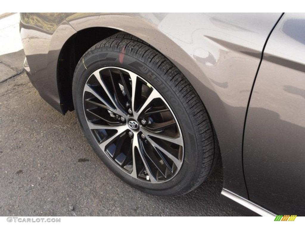2018 Camry SE - Predawn Gray Mica / Ash photo #33