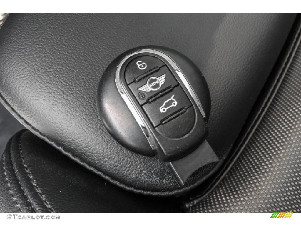 2015 Cooper Hardtop 4 Door - British Racing Green II Metallic / Carbon Black photo #11