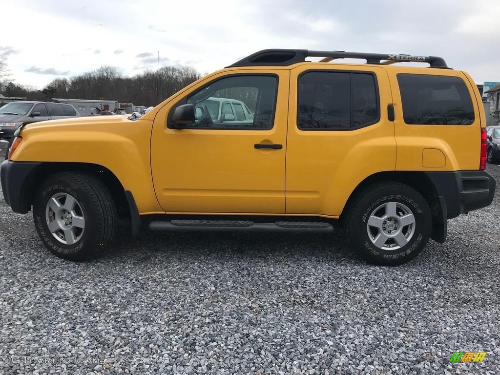 2007 Xterra S 4x4 - Solar Yellow / Steel/Graphite photo #2