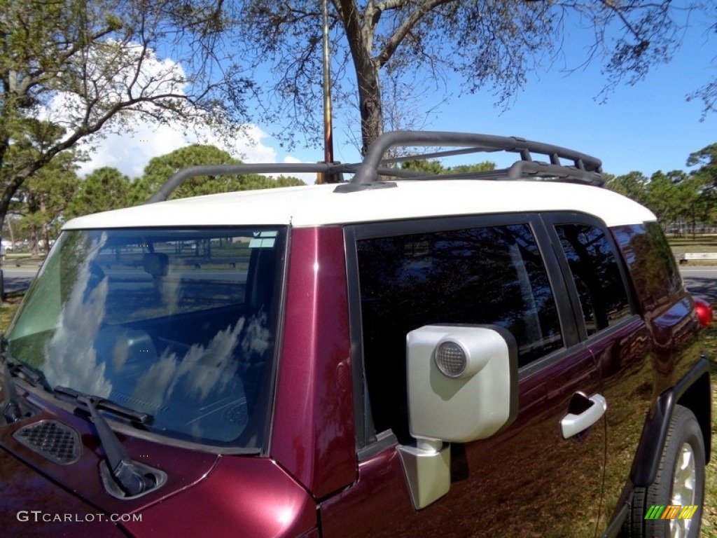 2007 FJ Cruiser  - Black Cherry Pearl / Dark Charcoal photo #33