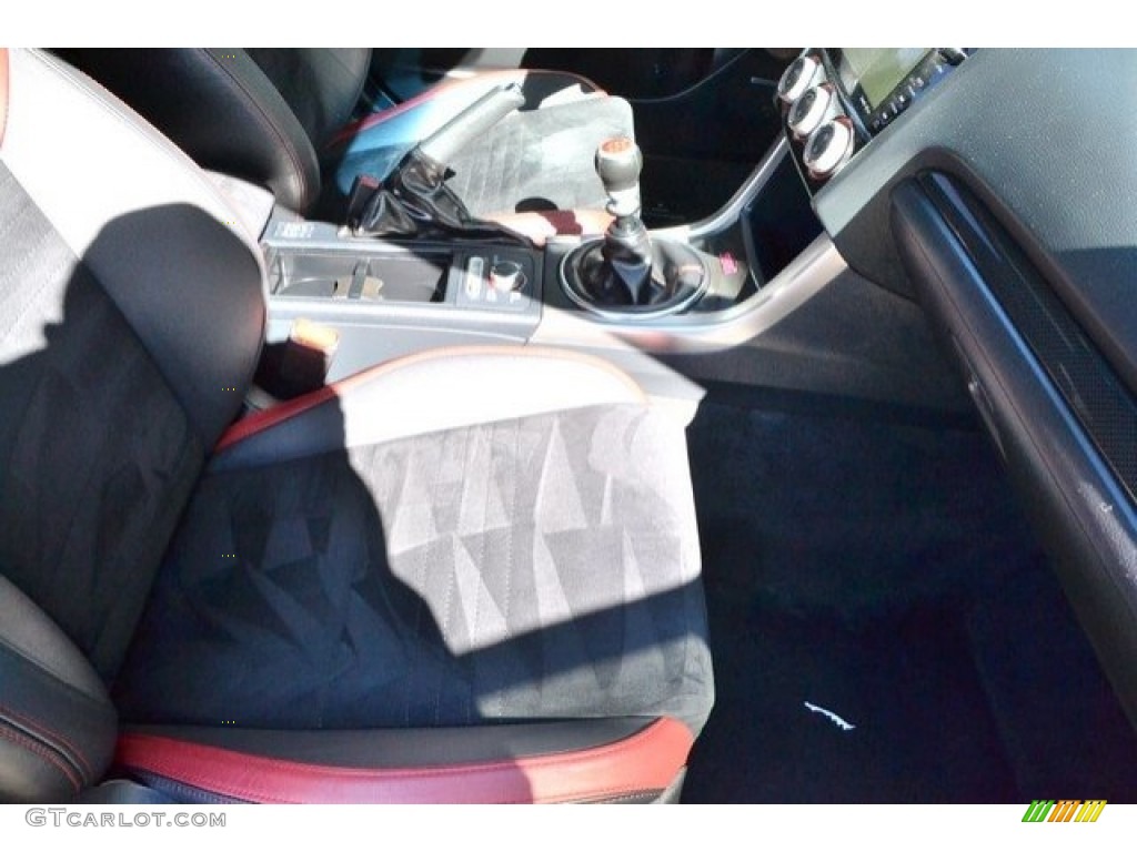 2016 WRX STI - WR Blue Pearl / Carbon Black photo #15