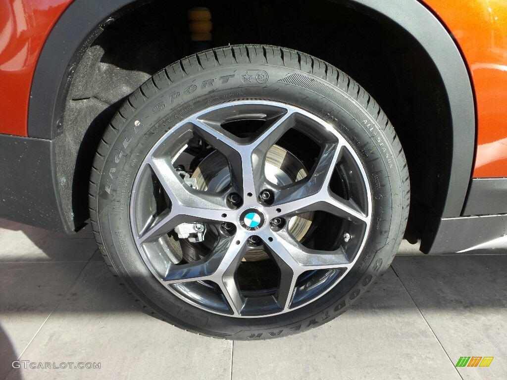 2018 X1 xDrive28i - Sunset Orange Metallic / Black photo #4