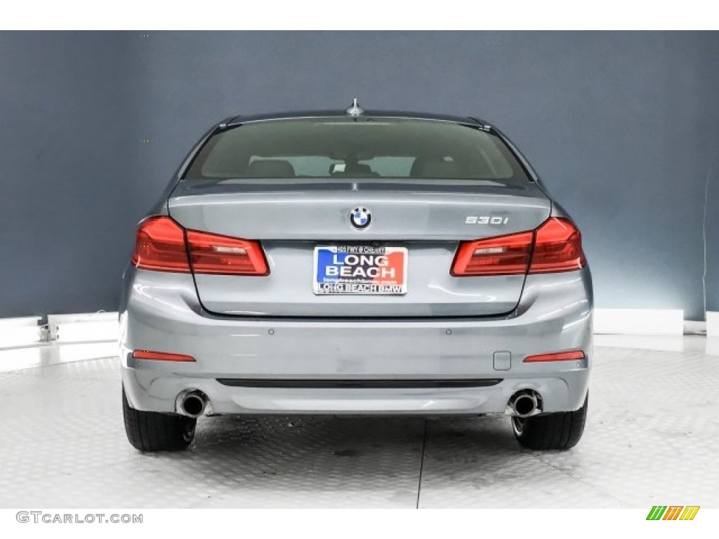 2018 5 Series 530i Sedan - Bluestone Metallic / Black photo #3