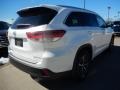Blizzard White Pearl - Highlander XLE AWD Photo No. 2