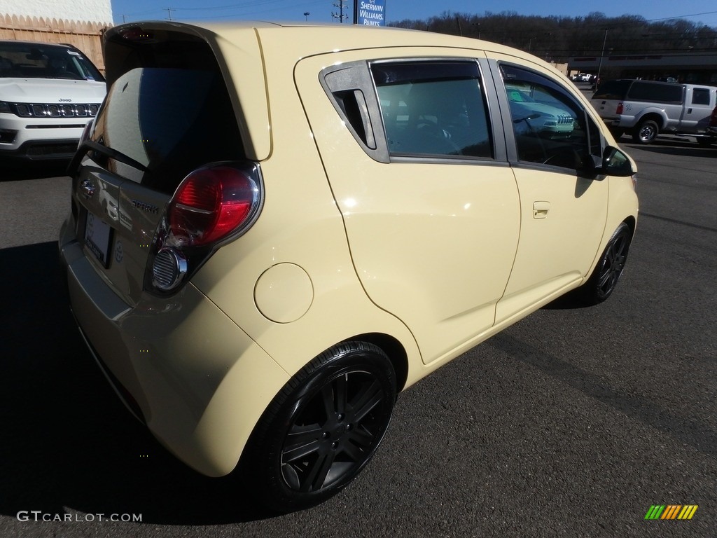 2013 Spark LT - Lemonade (Yellow) / Yellow/Yellow photo #4