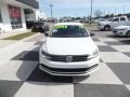 Pure White - Jetta SE Sedan Photo No. 2