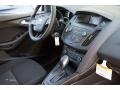 White Gold - Focus SE Sedan Photo No. 9