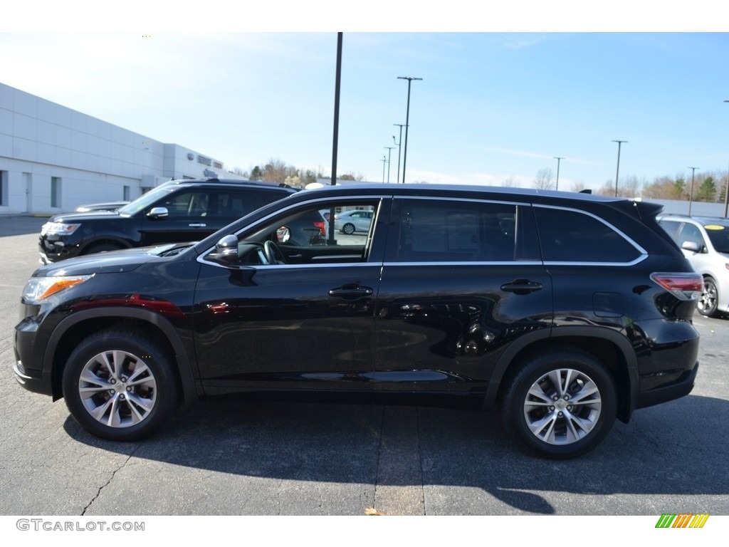 2015 Highlander XLE AWD - Attitude Black Metallic / Black photo #5