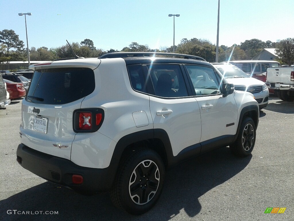 2017 Renegade Trailhawk 4x4 - Alpine White / Black photo #5