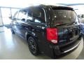 2017 Black Onyx Dodge Grand Caravan GT  photo #3