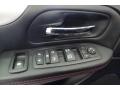 Black Onyx - Grand Caravan GT Photo No. 17