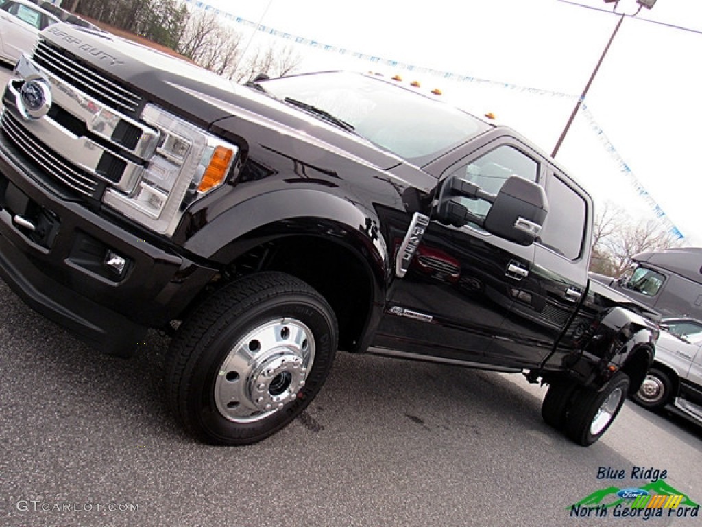 2018 F450 Super Duty Limited Crew Cab 4x4 - Magma Red / Camelback photo #35