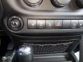 Black - Wrangler Sahara 4x4 Photo No. 16