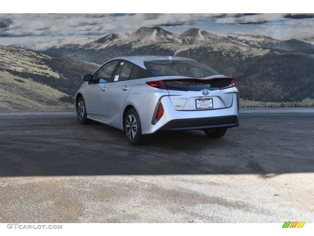 2018 Prius Prime Plus - Classic Silver Metallic / Black photo #3