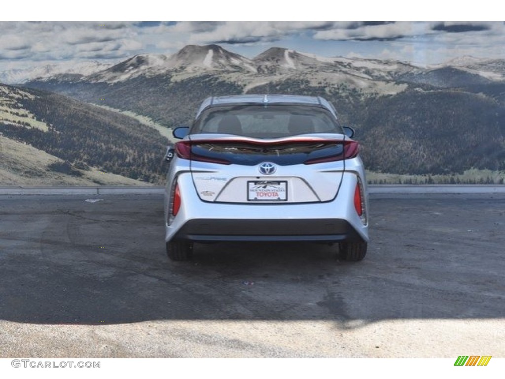 2018 Prius Prime Plus - Classic Silver Metallic / Black photo #4