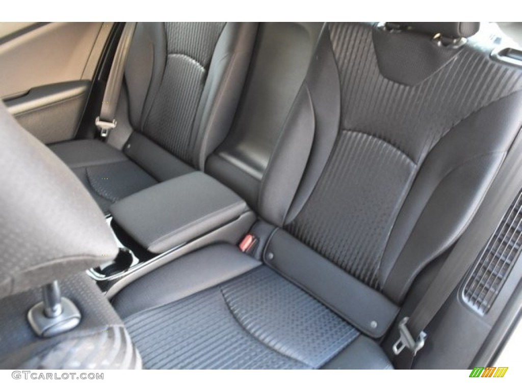 2018 Prius Prime Plus - Classic Silver Metallic / Black photo #16