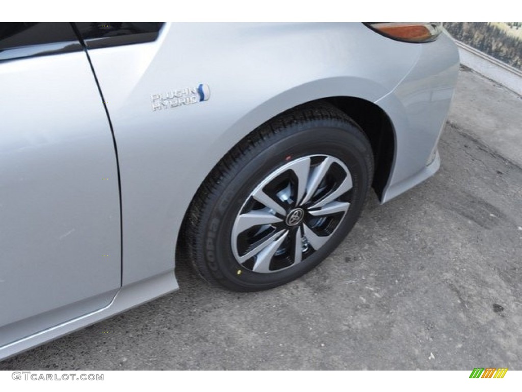 2018 Prius Prime Plus - Classic Silver Metallic / Black photo #35