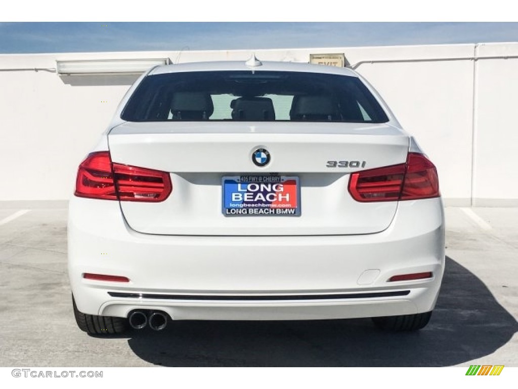 2018 3 Series 330i Sedan - Alpine White / Black photo #4