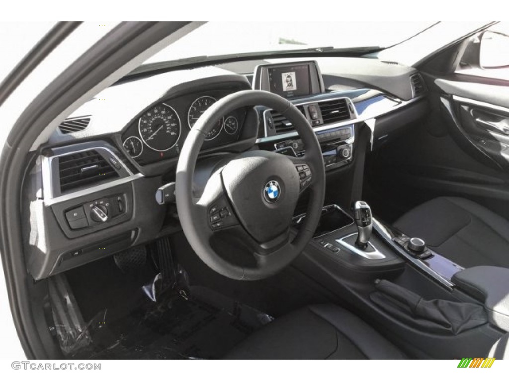 2018 3 Series 320i Sedan - Alpine White / Black photo #5