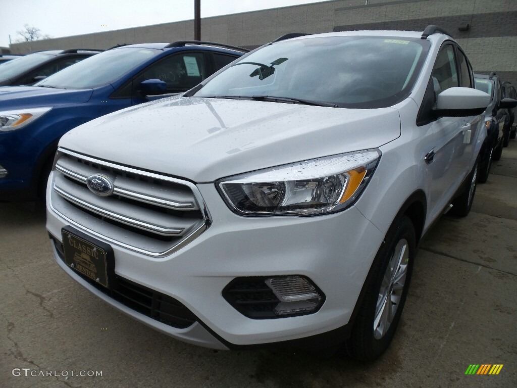 2018 Escape SE 4WD - Oxford White / Charcoal Black photo #1