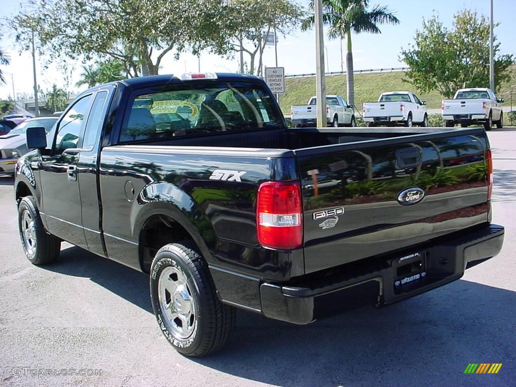 2006 F150 STX Regular Cab - Black / Medium Flint photo #6