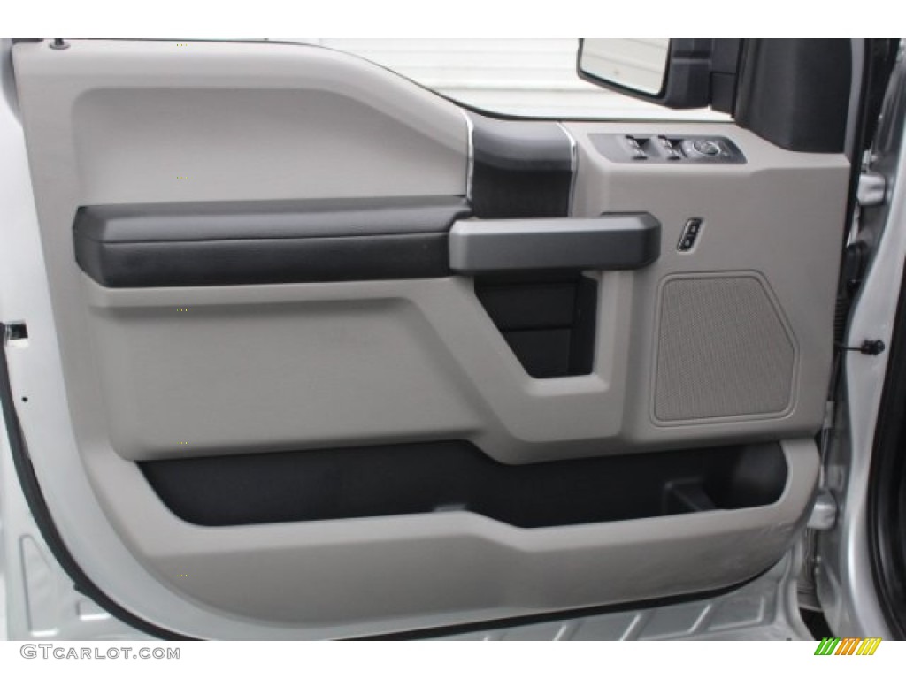 2017 F150 XLT SuperCrew - Ingot Silver / Earth Gray photo #13