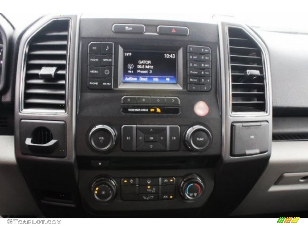 2017 F150 XLT SuperCrew - Ingot Silver / Earth Gray photo #16