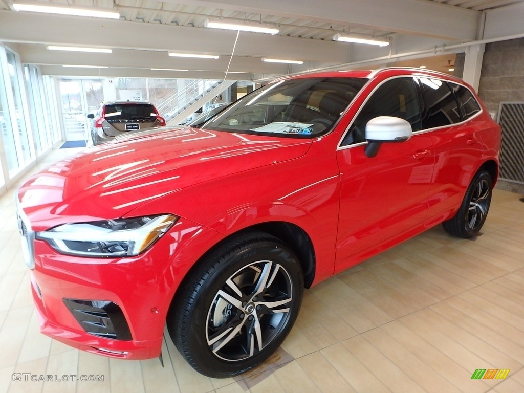 2018 XC60 T6 AWD R Design - Passion Red / Charcoal photo #5