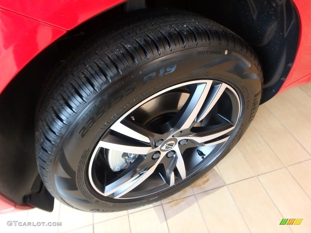 2018 XC60 T6 AWD R Design - Passion Red / Charcoal photo #6