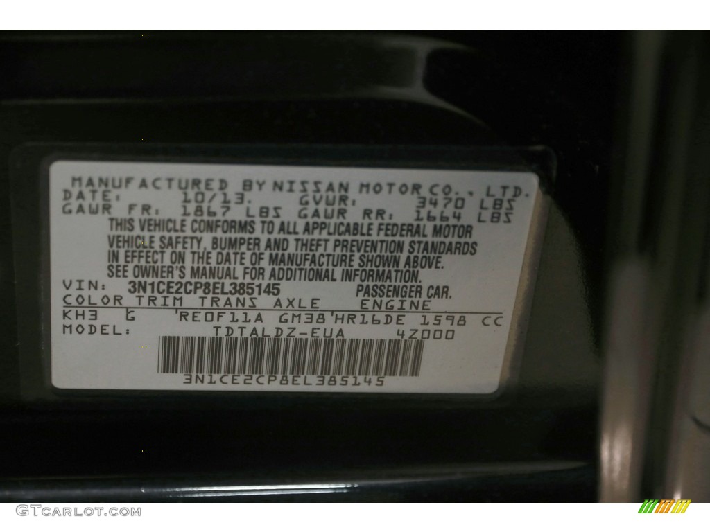 2014 Versa Note SV - Super Black / Charcoal photo #18
