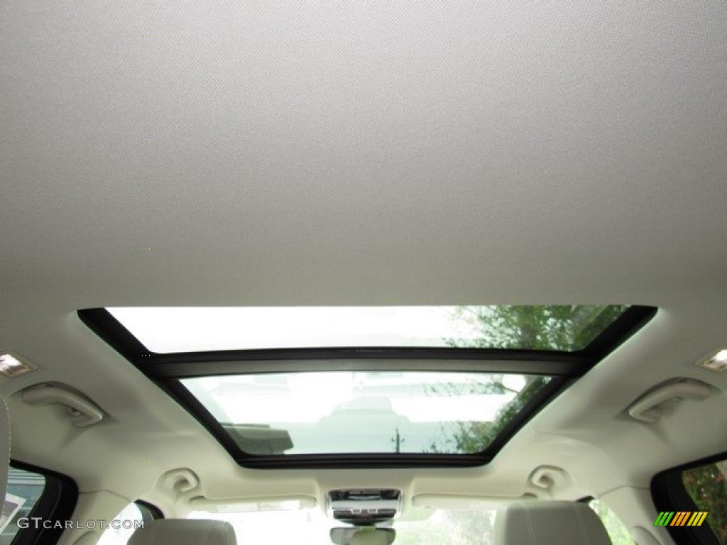 2018 Range Rover Velar R Dynamic SE - Fuji White / Acorn/Ebony photo #18