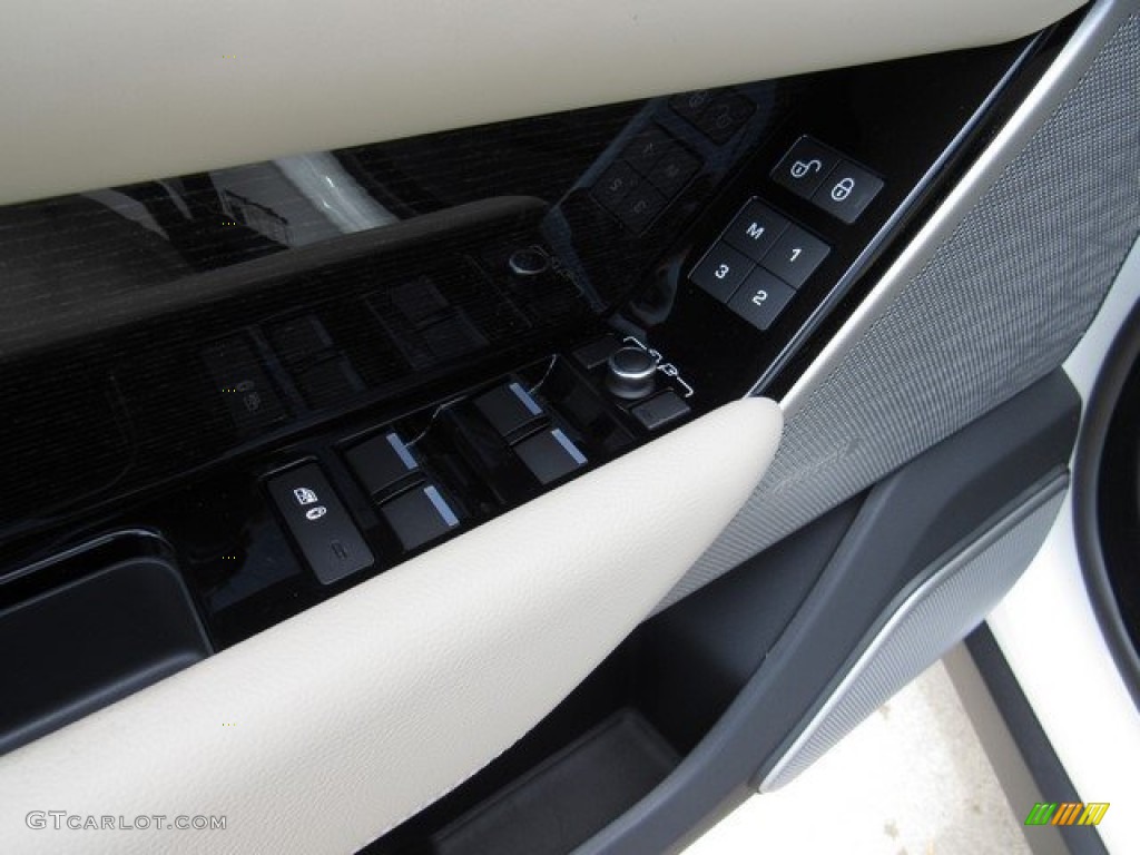 2018 Range Rover Velar R Dynamic SE - Fuji White / Acorn/Ebony photo #25