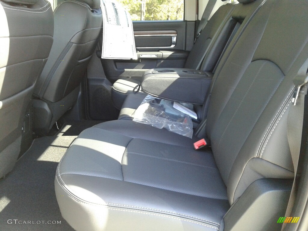 2018 1500 Laramie Crew Cab - Delmonico Red Pearl / Black photo #10