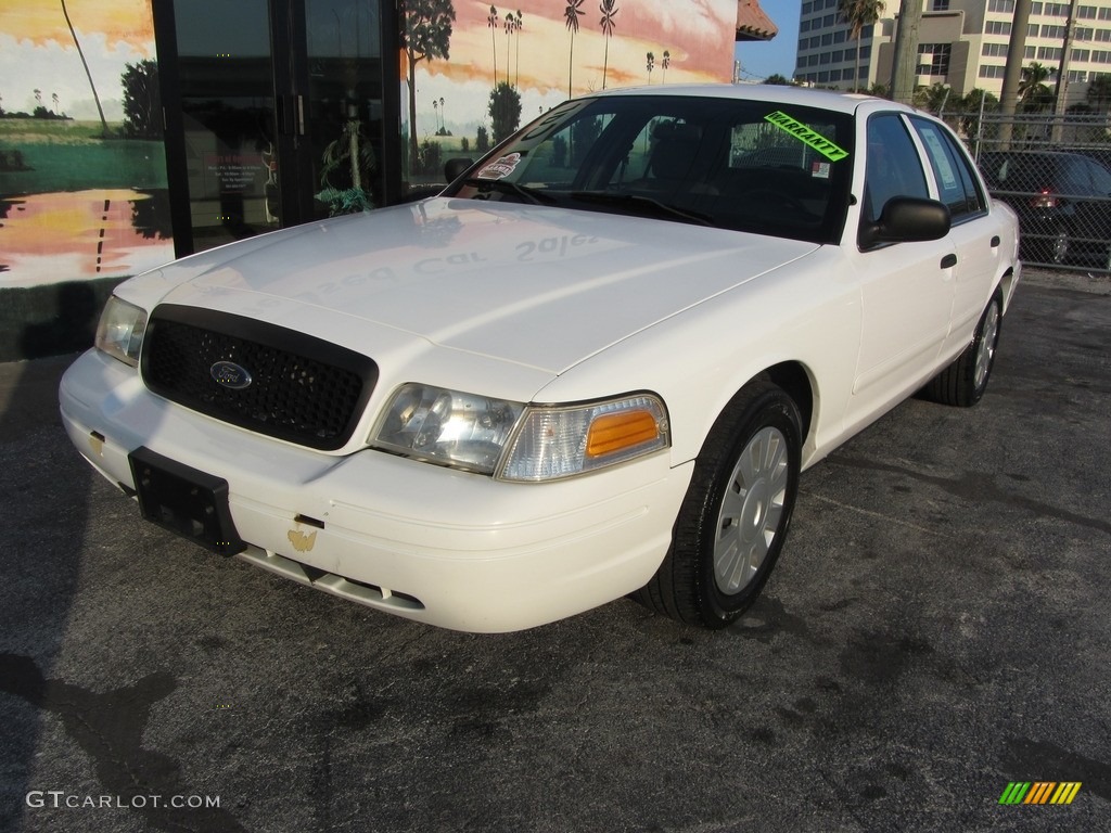 2006 Crown Victoria Police Interceptor - Vibrant White / Charcoal Black photo #3