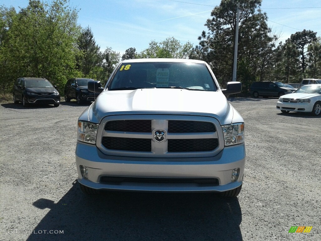 2018 1500 Express Quad Cab - Bright Silver Metallic / Black/Diesel Gray photo #8