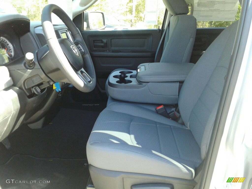 2018 1500 Express Quad Cab - Bright Silver Metallic / Black/Diesel Gray photo #9