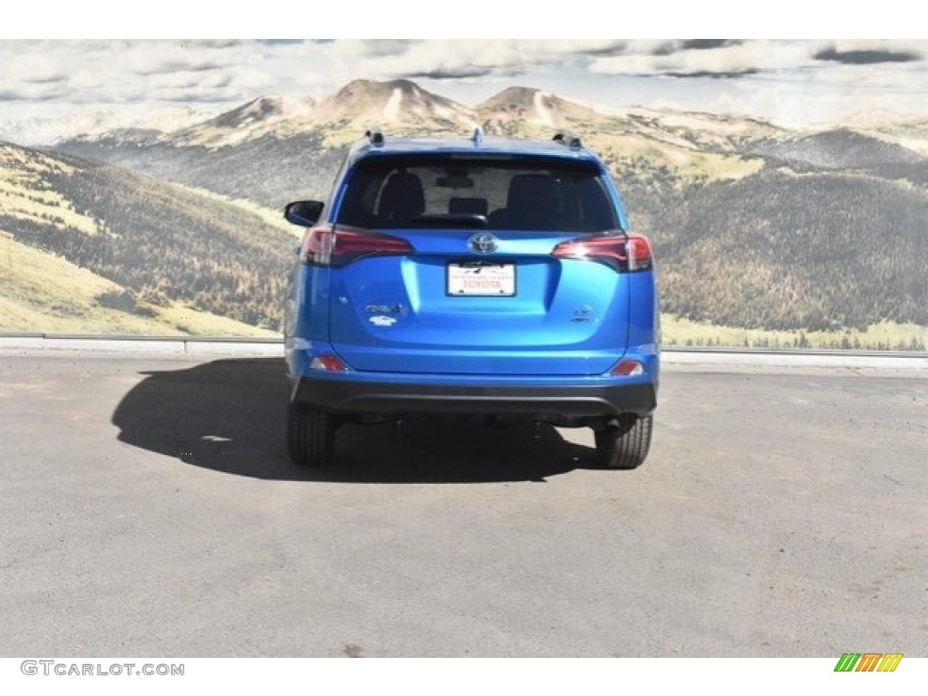 2018 RAV4 LE - Electric Storm Blue / Black photo #4
