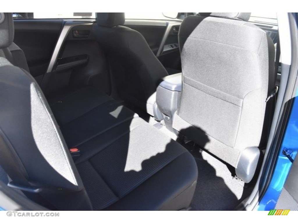 2018 RAV4 LE - Electric Storm Blue / Black photo #17