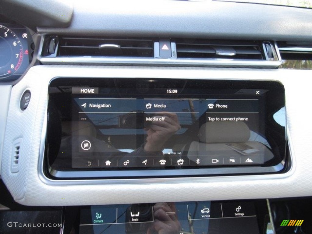 2018 Range Rover Velar R Dynamic SE - Fuji White / Light Oyster/Ebony photo #31