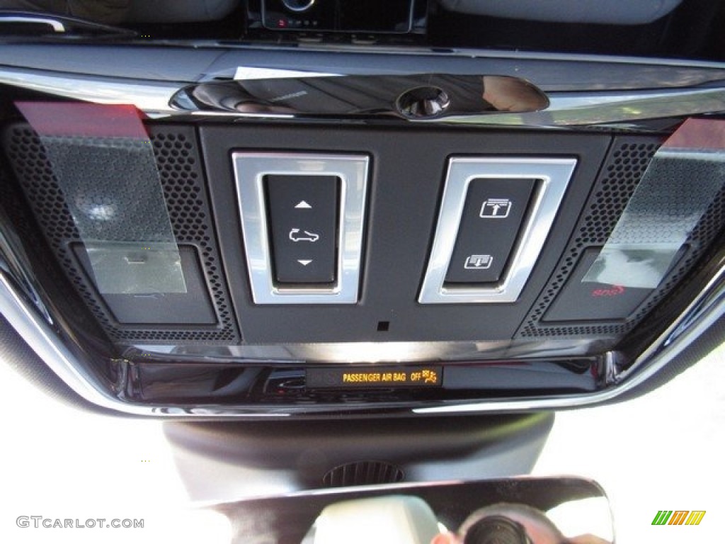 2018 Range Rover Velar R Dynamic SE - Fuji White / Light Oyster/Ebony photo #37