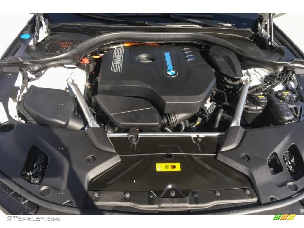2018 5 Series 530e iPerfomance Sedan - Alpine White / Black photo #8