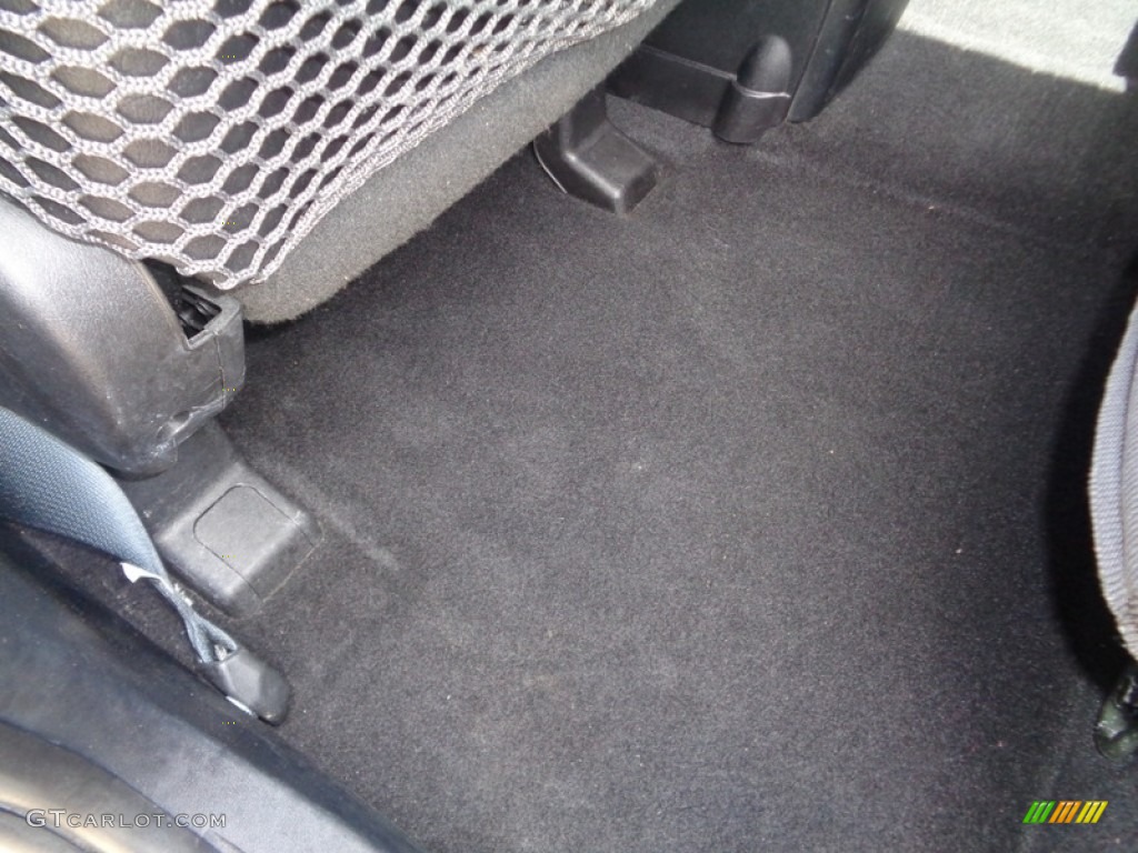 2006 Endeavor LS - Liquid Silver Metallic / Charcoal photo #25