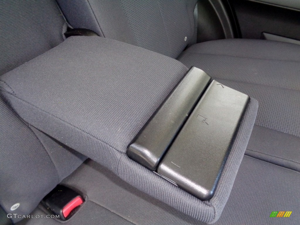 2006 Endeavor LS - Liquid Silver Metallic / Charcoal photo #33