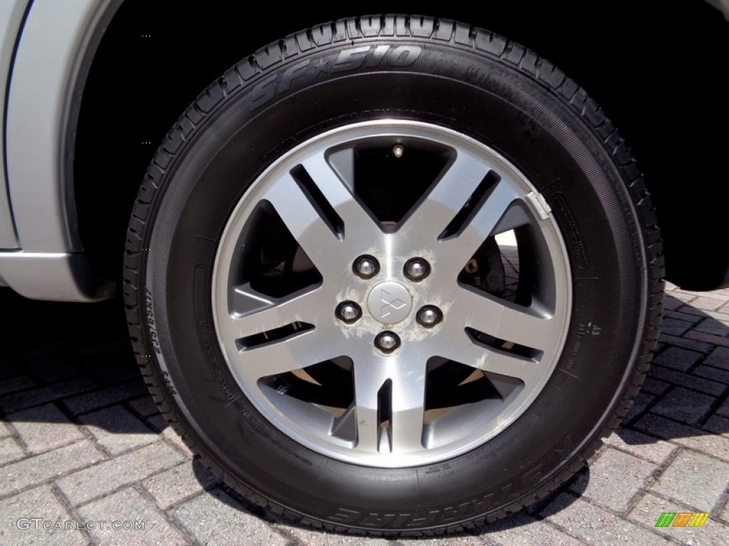 2006 Endeavor LS - Liquid Silver Metallic / Charcoal photo #39