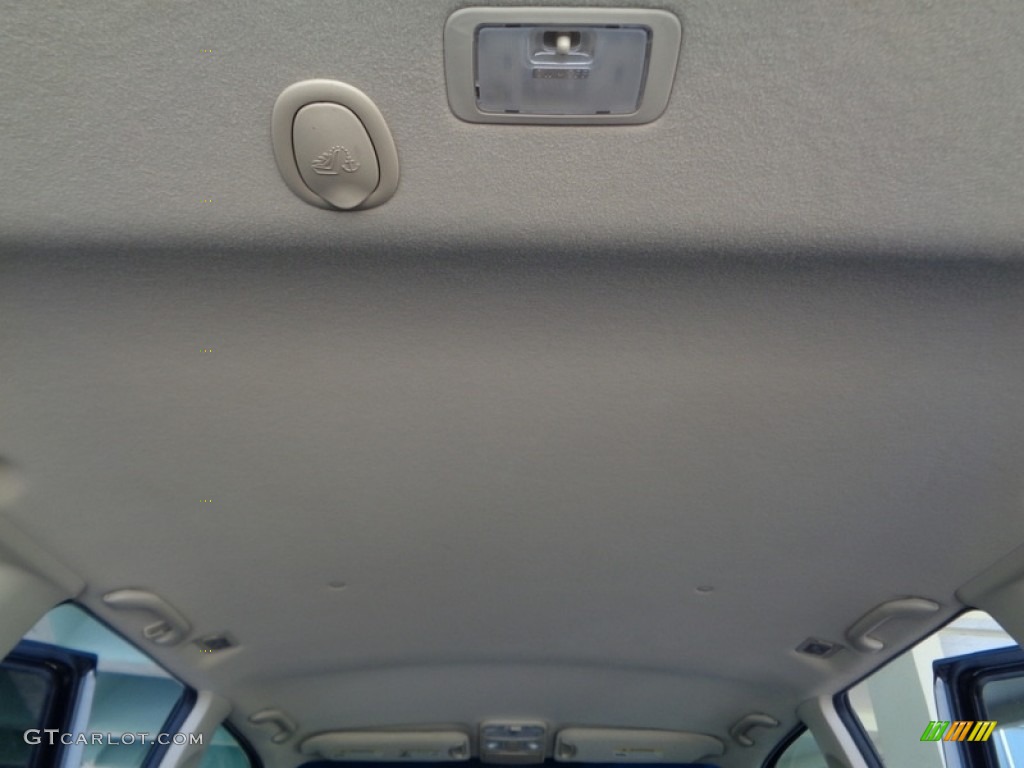 2006 Endeavor LS - Liquid Silver Metallic / Charcoal photo #67